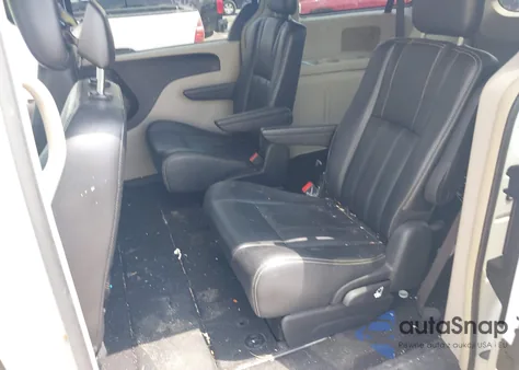 2016 Chrysler Town & Country Touring z USA, uszkodzony, nr VIN 2C4RC1BG6GR299430